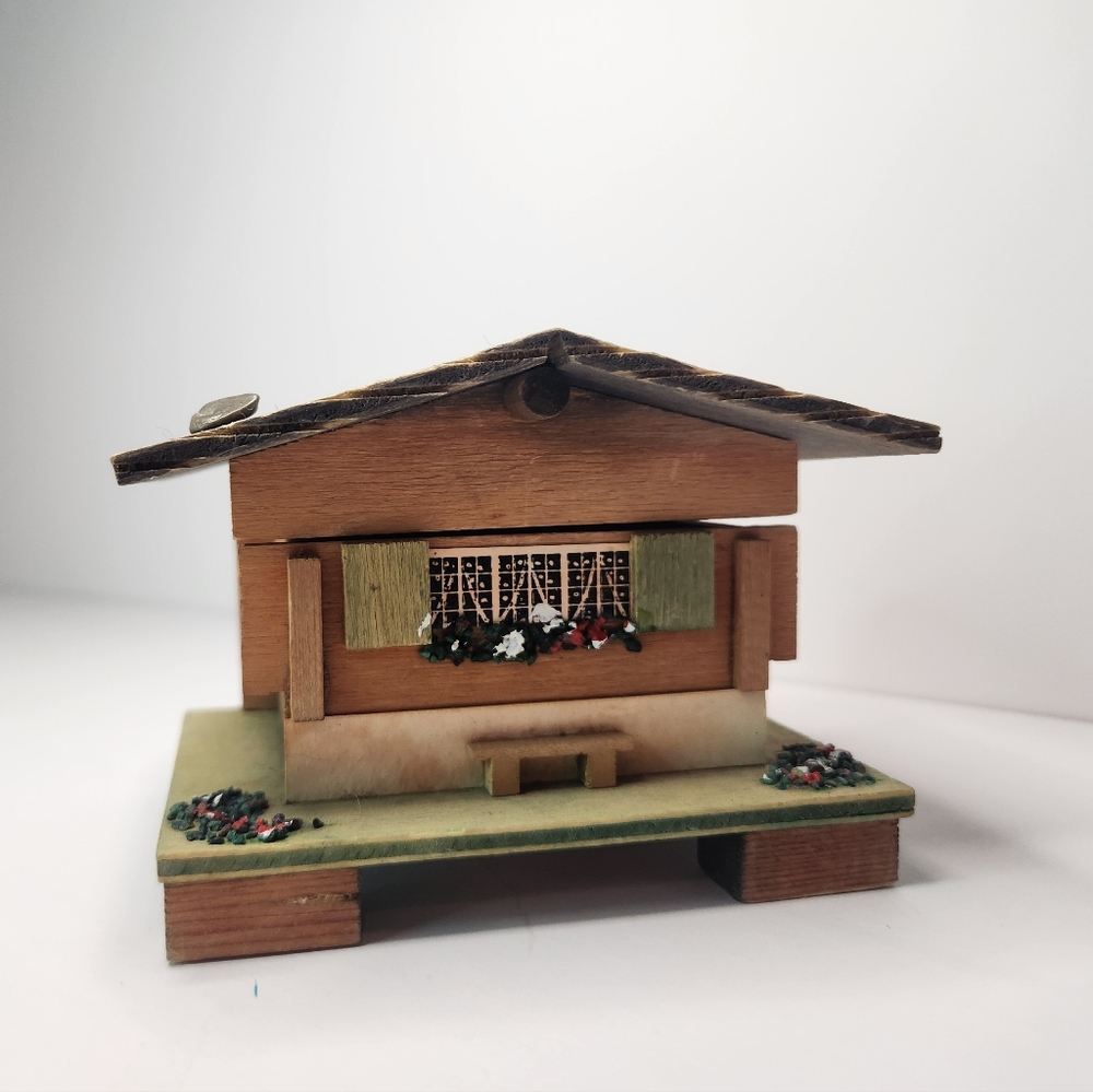 Albert Weiss Green and Brown Musical Box